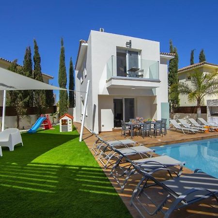 Tsokkos Family Villa - Pool Garden 2' Walk To Beach Protaras Exterior foto